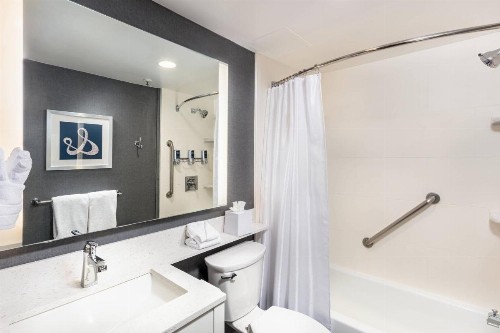 Four Points by Sheraton Los Angeles Westside - image 11