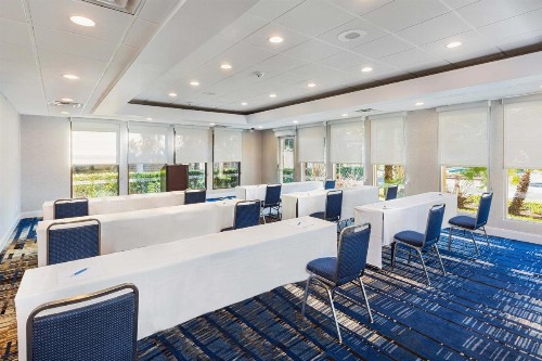 Four Points by Sheraton Los Angeles Westside - image 30