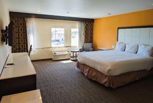 Ramada by Wyndham Culver City - image 24