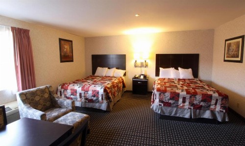 Sunburst Spa & Suites Motel - image 11