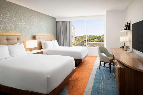 Hilton Los Angeles-Culver City CA - image 2