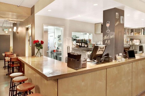 Travelodge by Wyndham Culver City - image 10