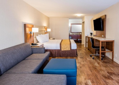 Travelodge by Wyndham Culver City - image 13