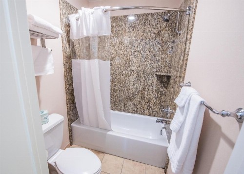 Travelodge by Wyndham Culver City - image 26