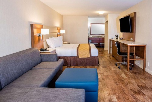 Travelodge by Wyndham Culver City - image 32