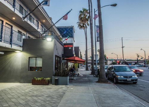 Travelodge by Wyndham Culver City - image 36