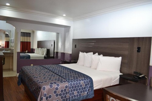 Galaxy Inn - image 15