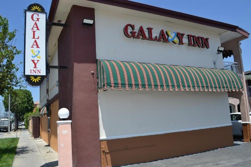 Galaxy Inn - image 22