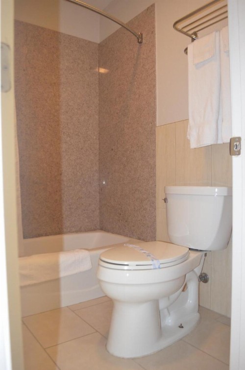 Galaxy Inn - image 9