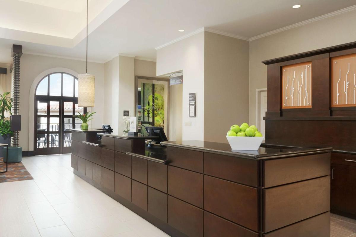 Hilton Garden Inn Cupertino - image 7
