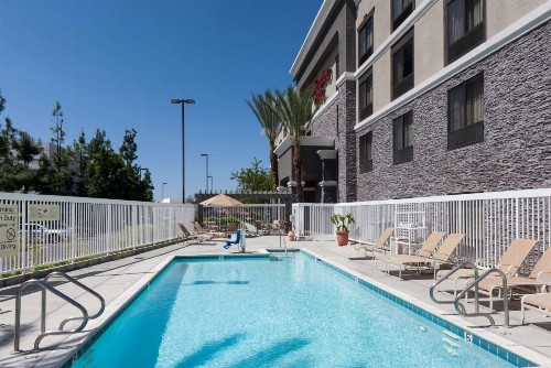 Hampton Inn Los Angeles Orange County Cypress - image 10