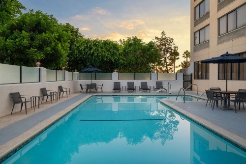 Courtyard by Marriott Cypress Anaheim / Orange County - image 2