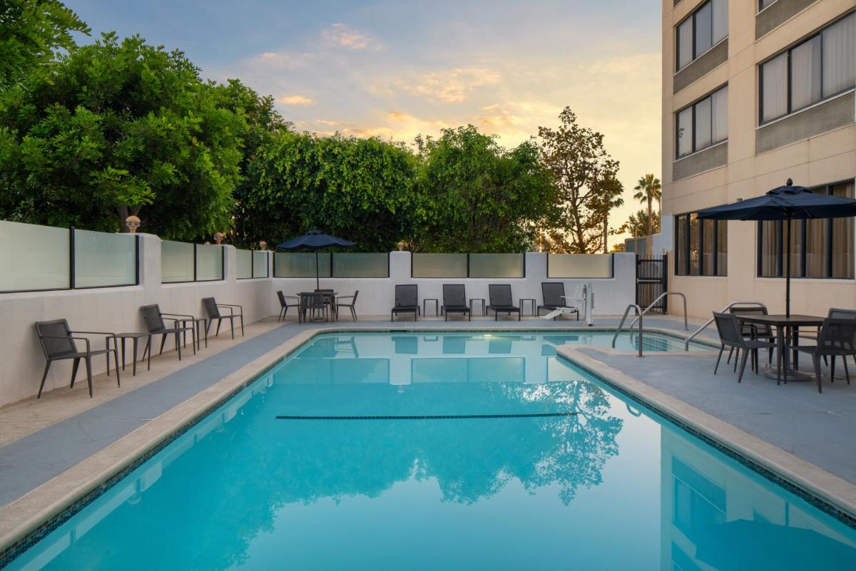 Courtyard by Marriott Cypress Anaheim / Orange County - image 2