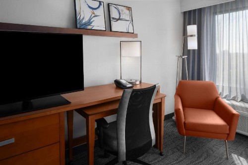 Courtyard by Marriott Cypress Anaheim / Orange County - image 5