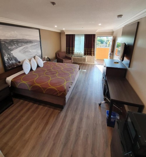 Super 8 by Wyndham Cypress Buena Park Area - image 23
