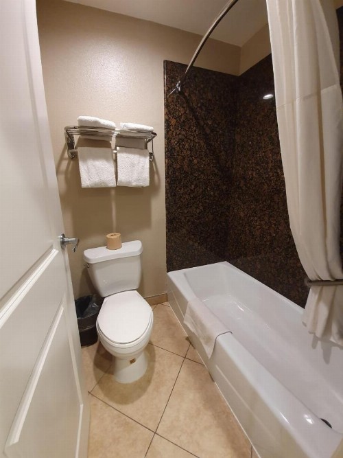 Super 8 by Wyndham Cypress Buena Park Area - image 29