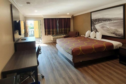 Super 8 by Wyndham Cypress Buena Park Area - image 31