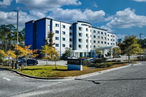 Courtyard Biloxi North/D'Iberville
