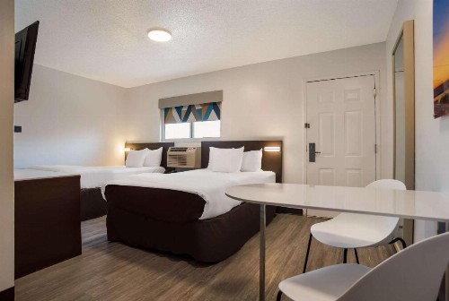 Suburban Extended Stay Hotel Biloxi North Area - image 26
