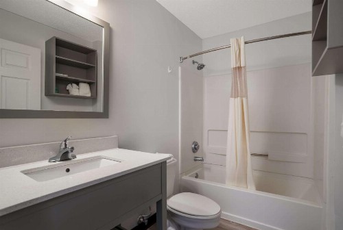 Suburban Extended Stay Hotel Biloxi North Area - image 28