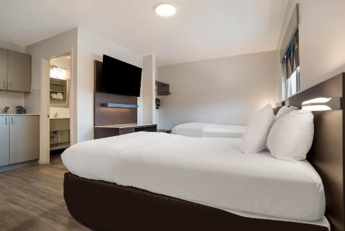 Suburban Extended Stay Hotel Biloxi North Area - image 31
