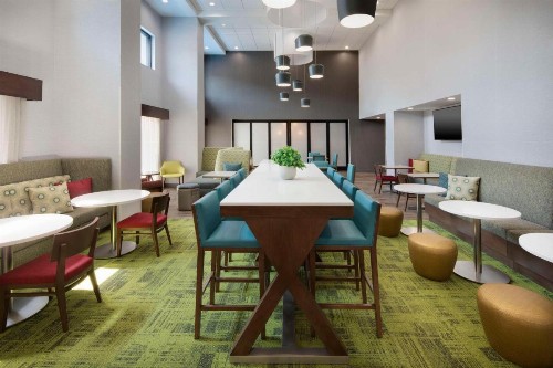 Hampton Inn & Suites D'Iberville Biloxi - image 10