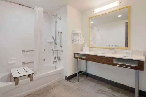 Hampton Inn & Suites D'Iberville Biloxi - image 26