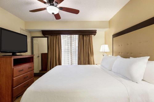Homewood Suites by Hilton Dallas-Park Central Area - image 9