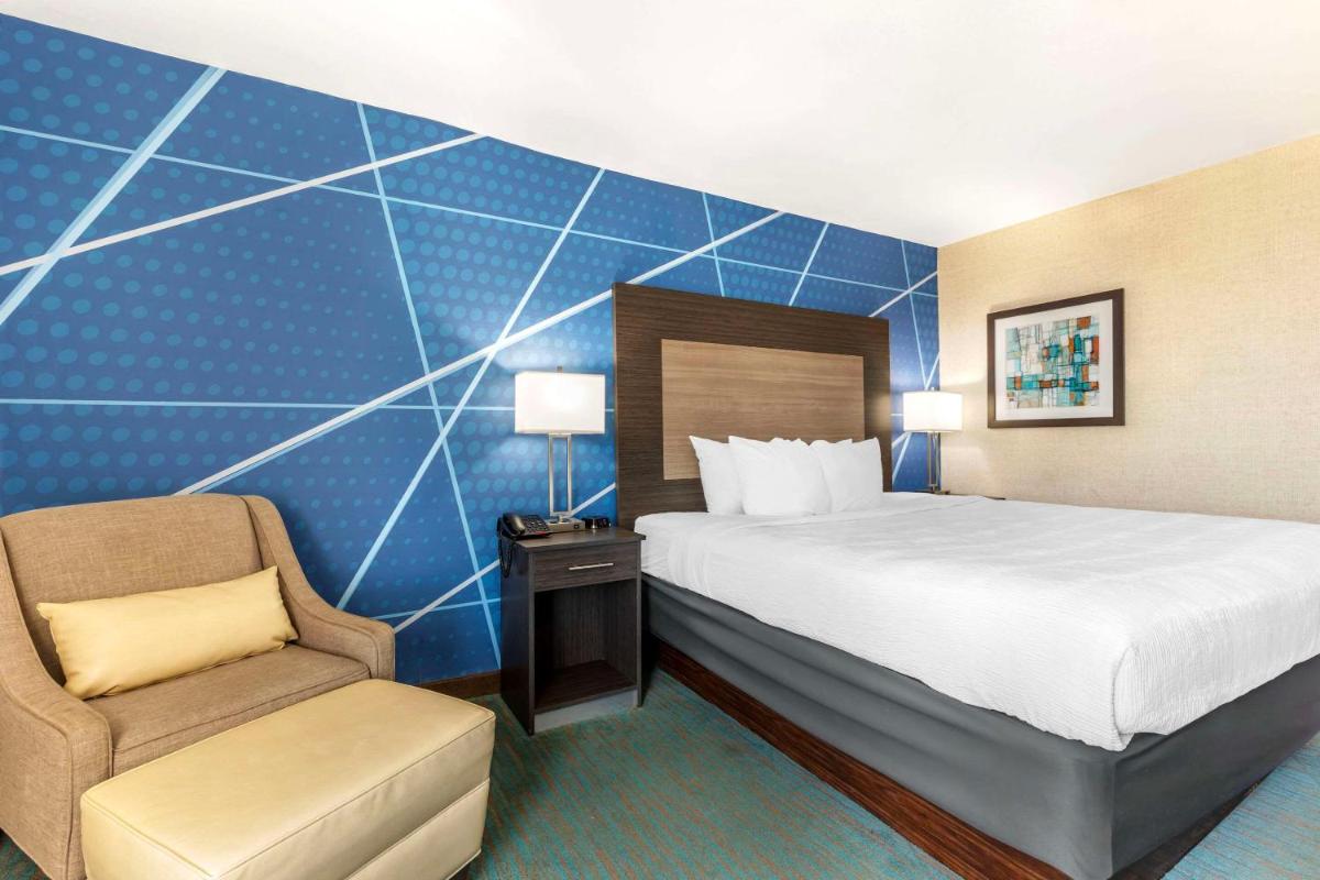 Best Western Plus Dallas Love Field North Hotel - image 2