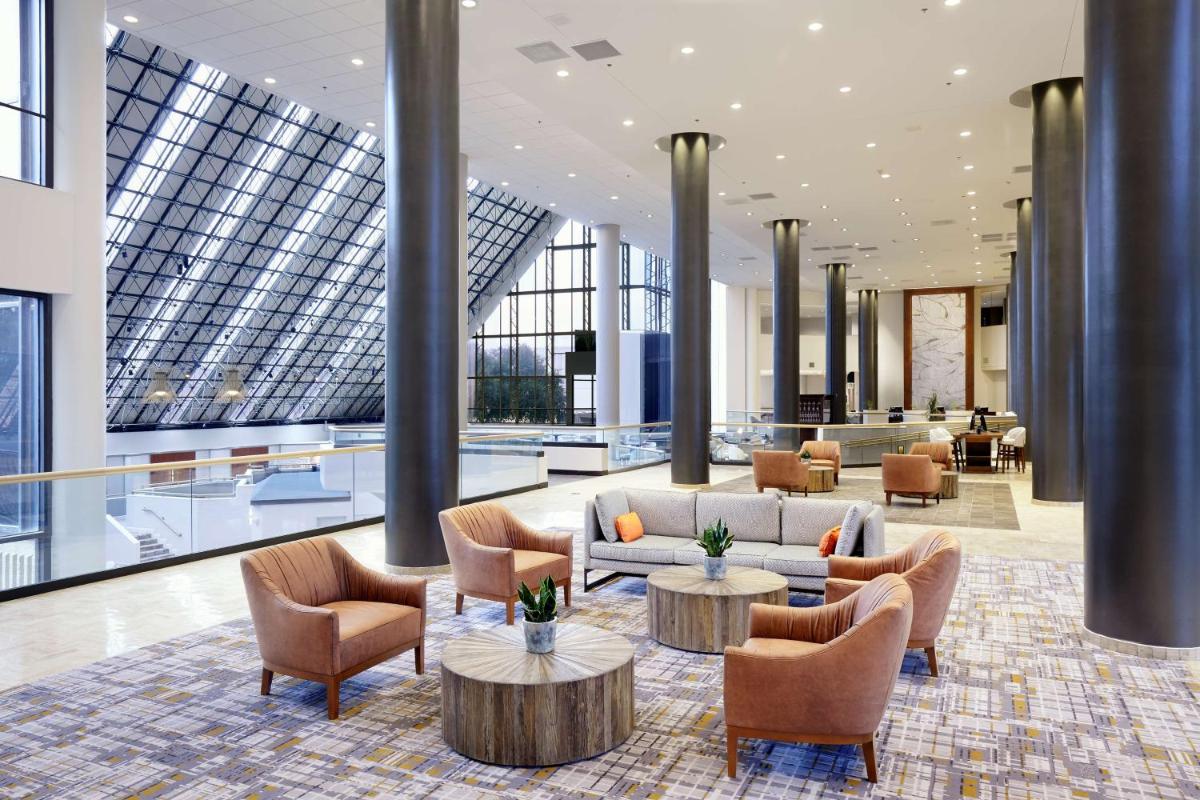 DoubleTree by Hilton Dallas Near the Galleria - main image
