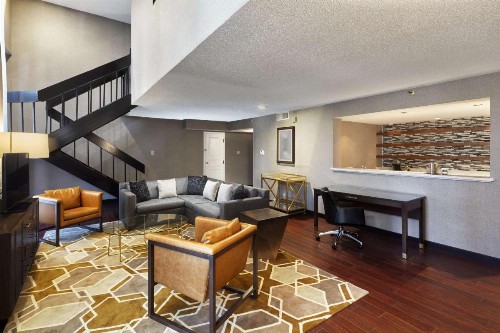 DoubleTree by Hilton Dallas Near the Galleria - image 32