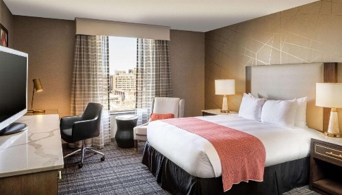 DoubleTree by Hilton Dallas Near the Galleria - image 35