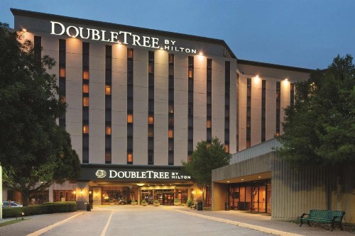 DoubleTree by Hilton Dallas Near the Galleria - image 42