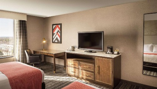 DoubleTree by Hilton Dallas Near the Galleria - image 5