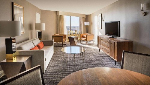 DoubleTree by Hilton Dallas Near the Galleria - image 9