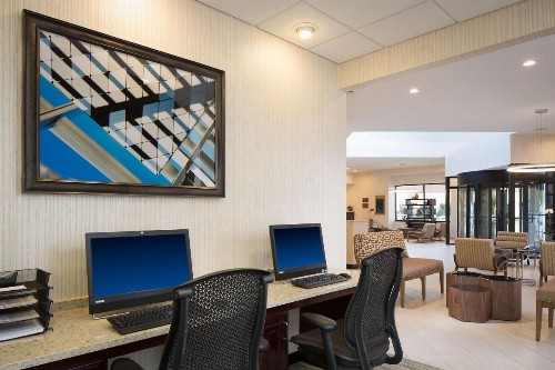Embassy Suites by Hilton Dallas-Love Field - image 31
