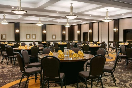 DoubleTree by Hilton Dallas Market Center - image 31