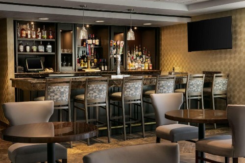 DoubleTree by Hilton Dallas Market Center - image 36