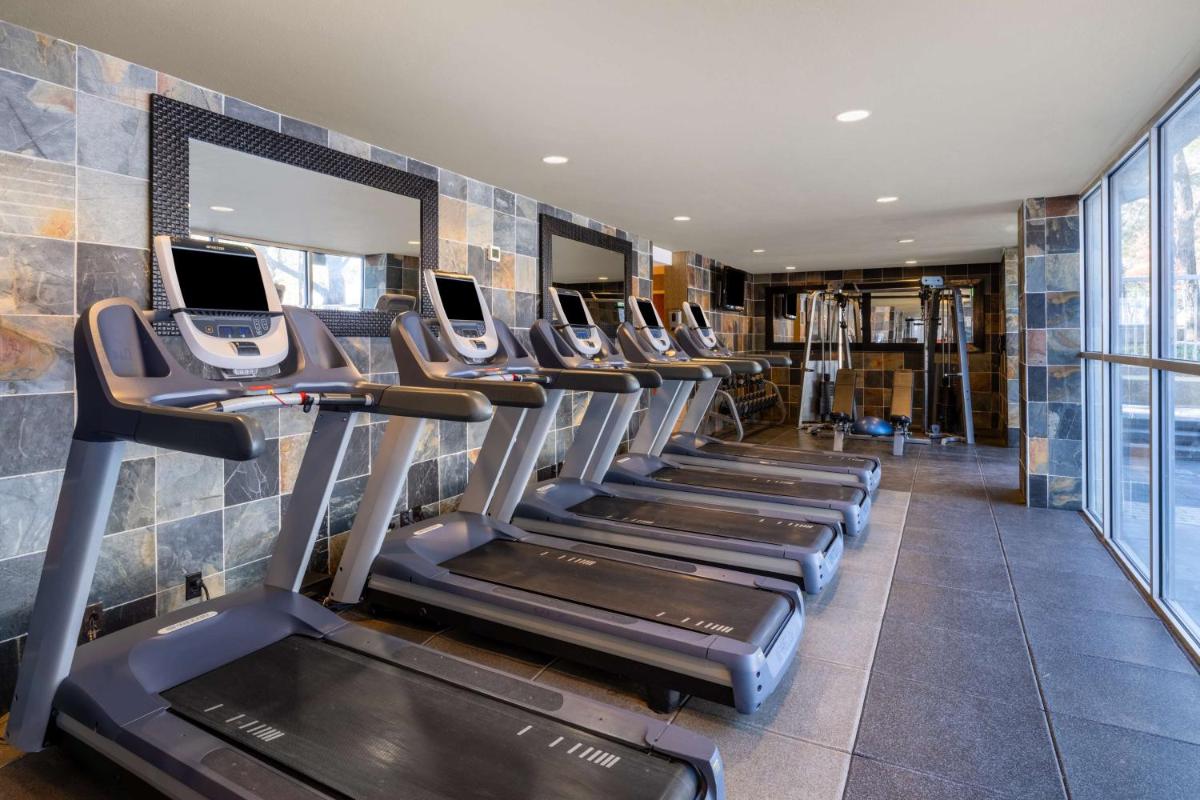 Hilton Dallas Lincoln Centre - image 3