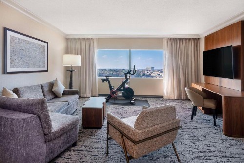 Hilton Dallas Lincoln Centre - image 5