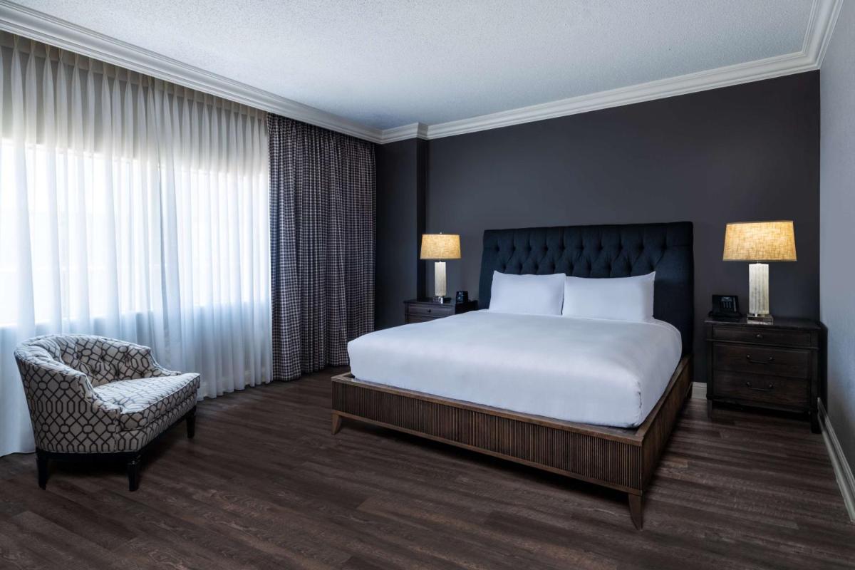 Hilton Dallas Lincoln Centre - image 7