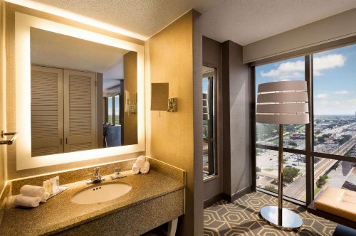 DoubleTree by Hilton Hotel Dallas Campbell Centre - image 21