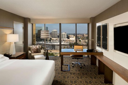 DoubleTree by Hilton Hotel Dallas Campbell Centre - image 37