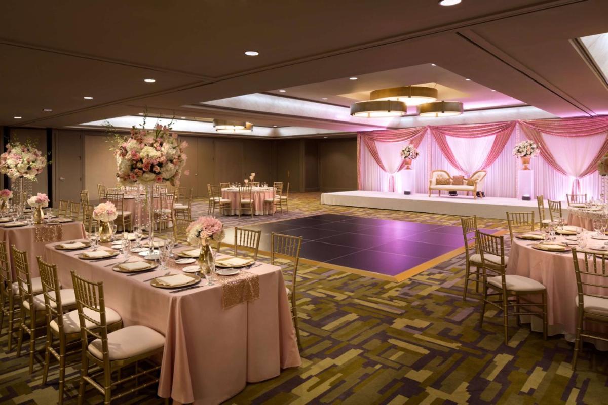 DoubleTree by Hilton Hotel Dallas Campbell Centre - image 6