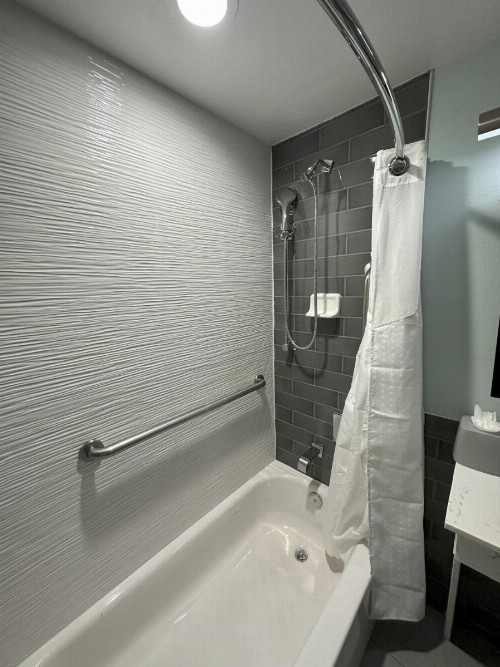 La Quinta by Wyndham Dallas Downtown - image 50