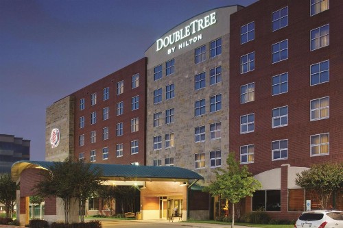 DoubleTree by Hilton Dallas-Farmers Branch - image 1