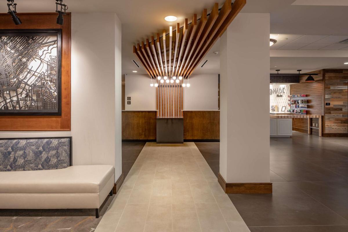 DoubleTree by Hilton Dallas-Farmers Branch - image 4
