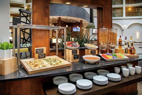 Embassy Suites Dallas - Park Central Area - image 10