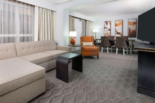 Embassy Suites Dallas - Park Central Area - image 25