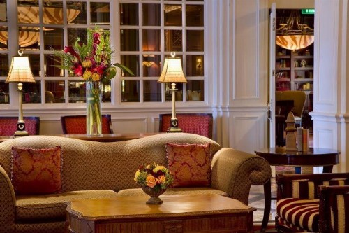 Warwick Melrose Hotel - image 11